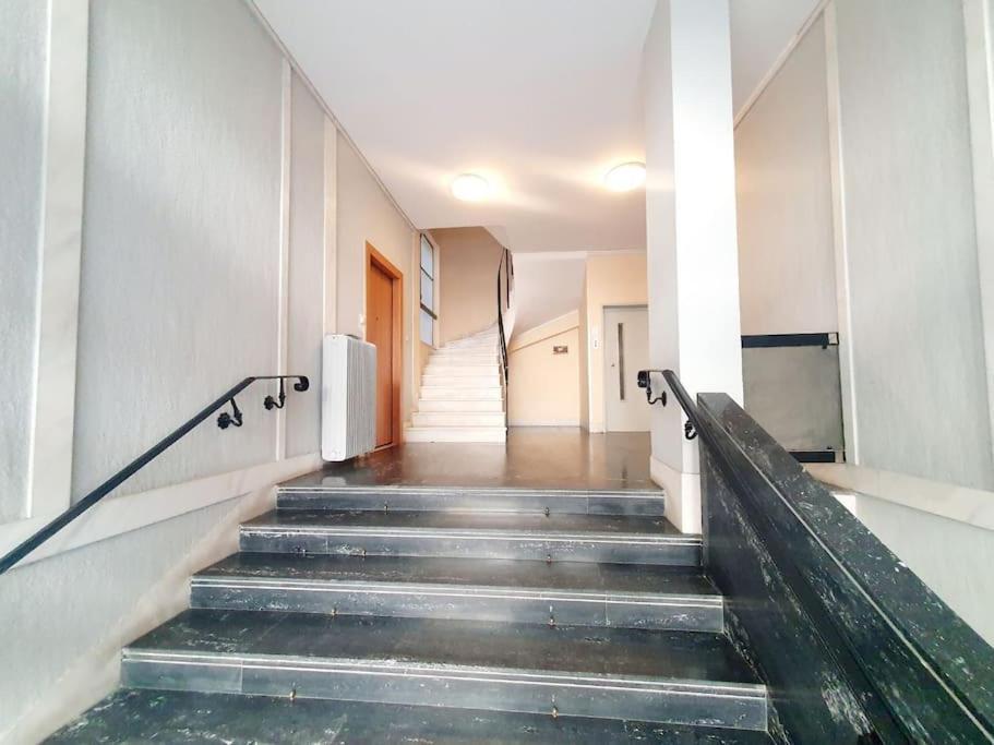 George's Cozy 60m2 7' Metro * Athens