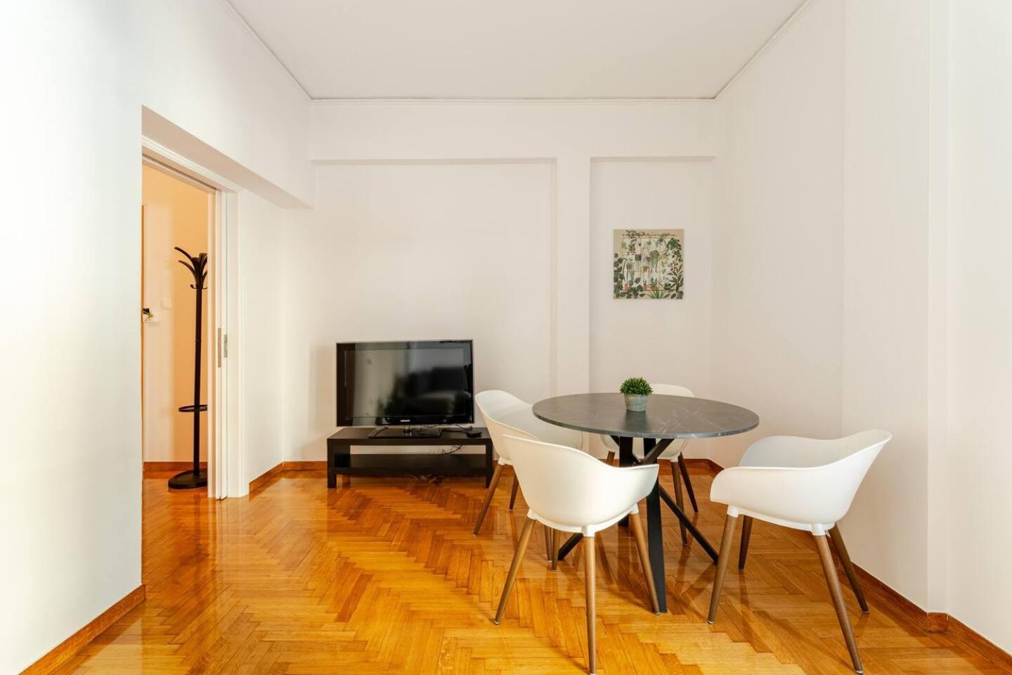 Apartment George's Cozy 60m2 7' Metro *