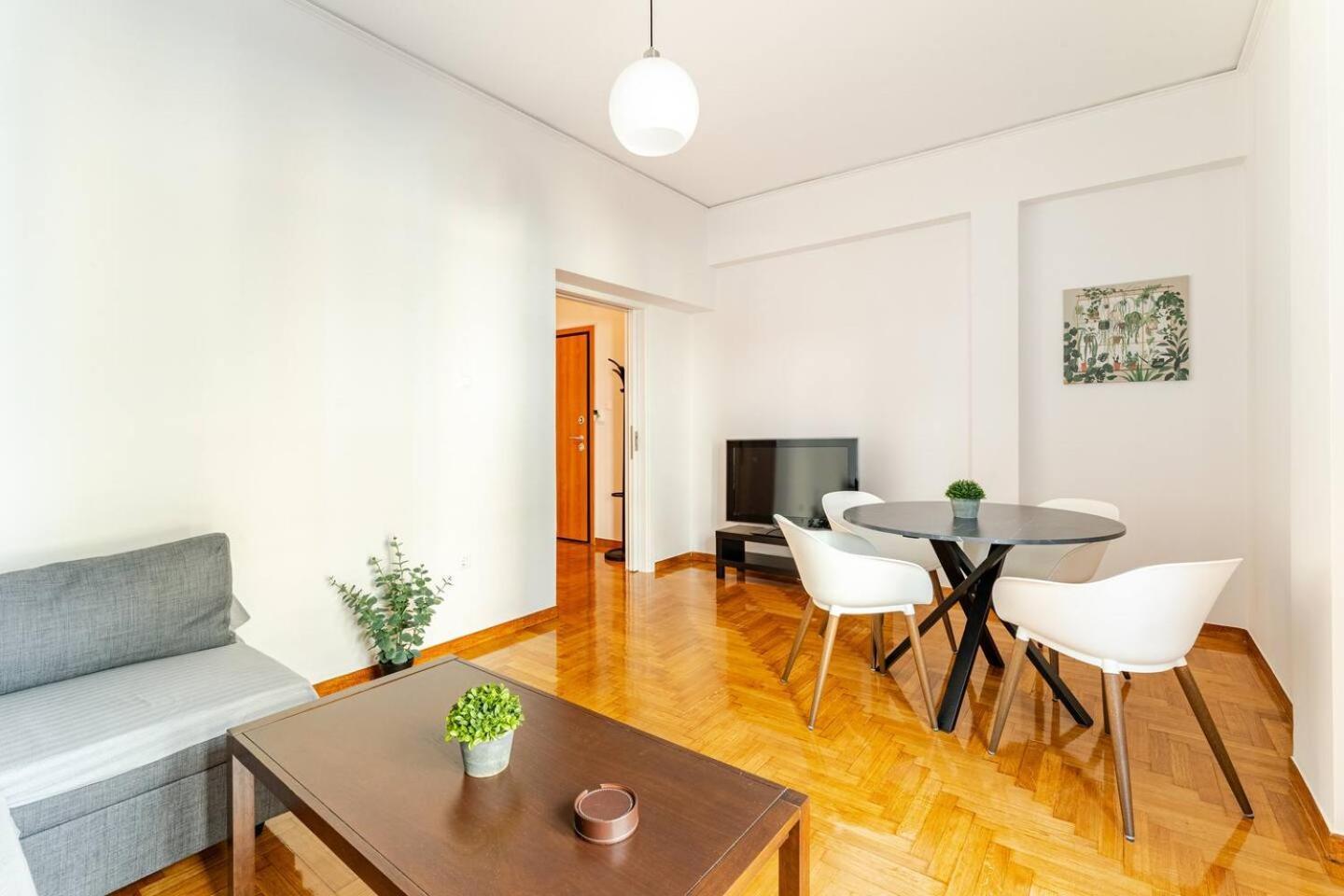 George's Cozy 60m2 7' Metro *